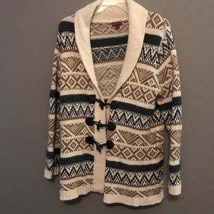 Oversized cardigan.